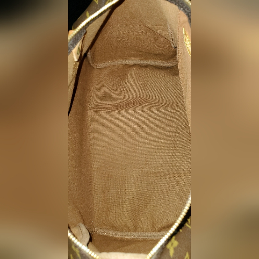 Louis Vuitton Monogram Speedy 35 Handbag - Picture 14 of 16